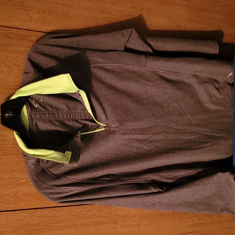 Gray light weight sporty pullover from Champion size Large
